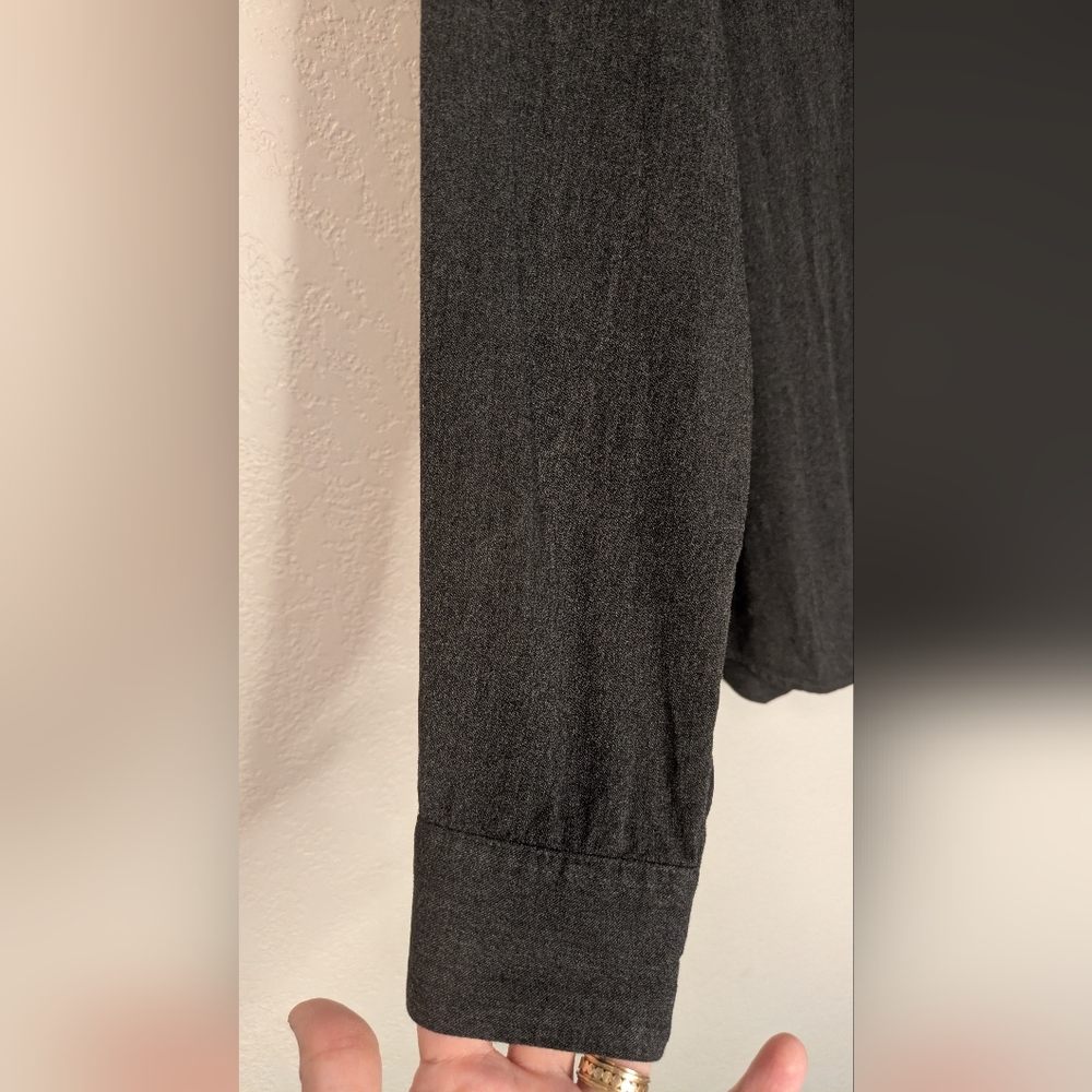 Uniqlo 100% Rayon Black Button-Up Shirt - Picture 3 of 5
